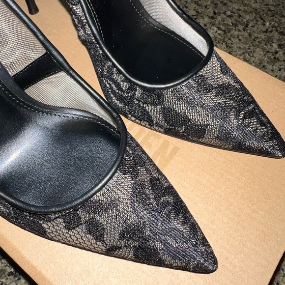 Steve Madden Black Lace Women's Heels PREOWNED in Great Condition - Picture 5 of 7